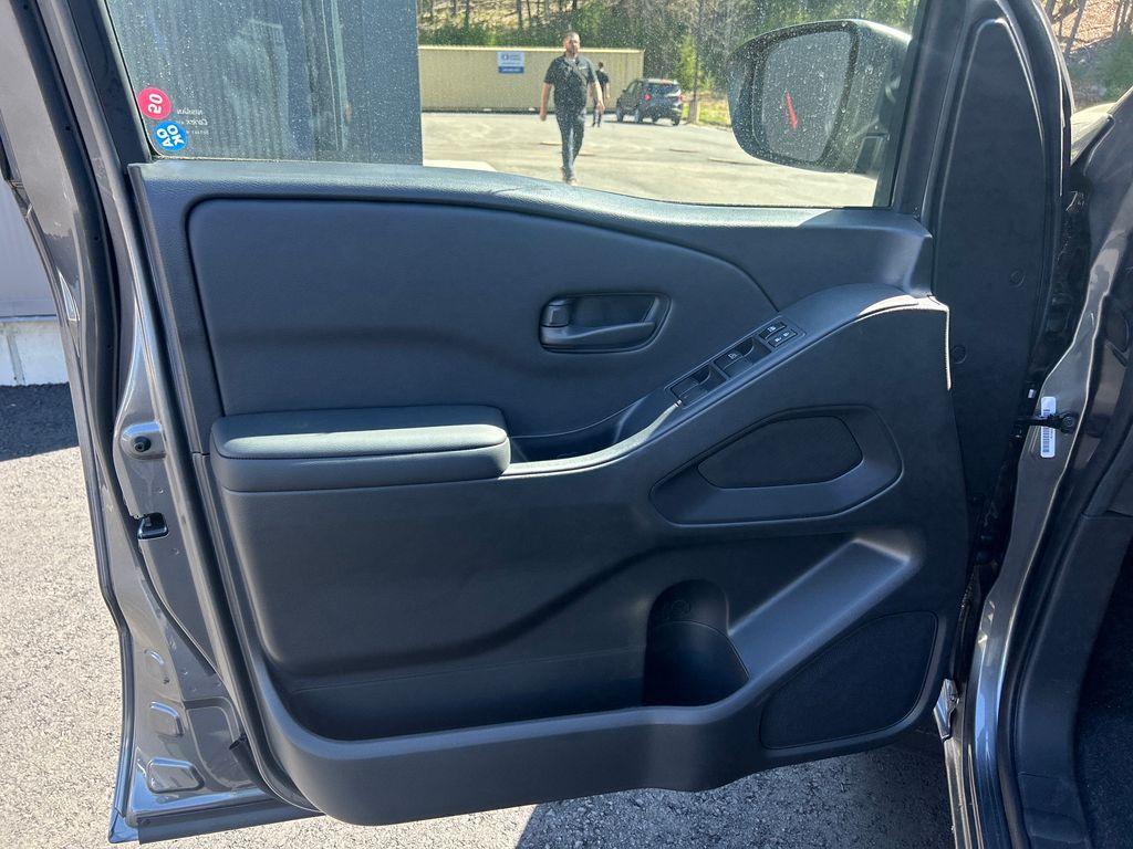 new 2025 Nissan Frontier car, priced at $34,182