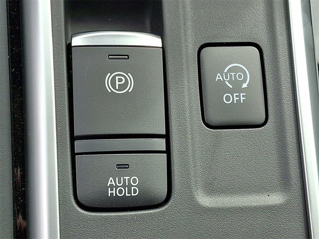 new 2025 Nissan Pathfinder car, priced at $38,482