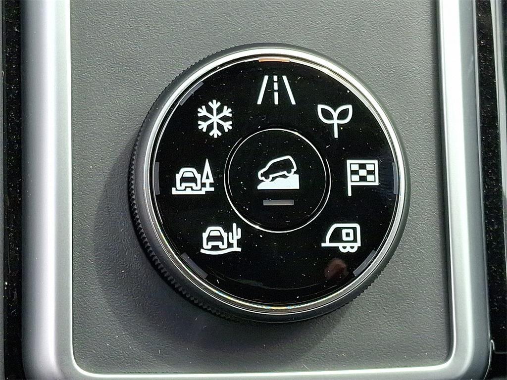 new 2025 Nissan Pathfinder car, priced at $38,482