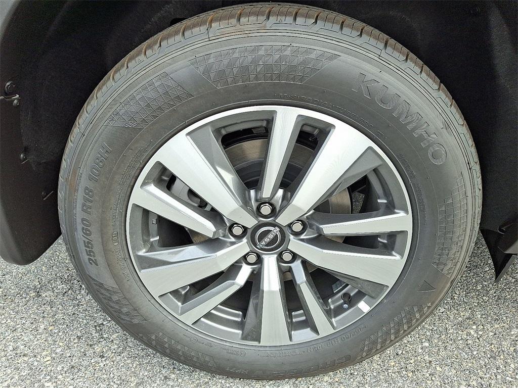 new 2025 Nissan Pathfinder car, priced at $38,482