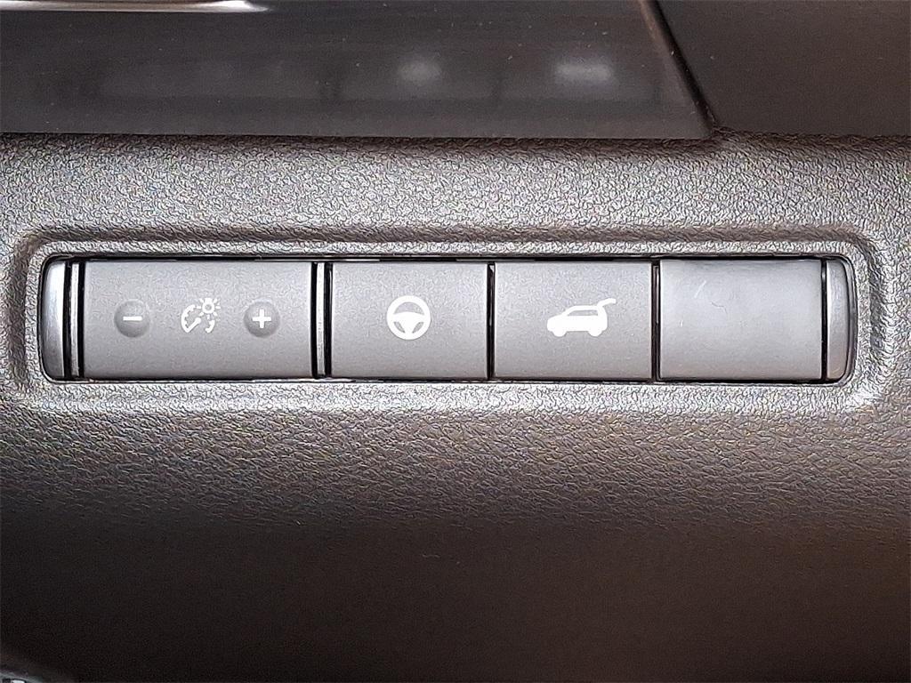 new 2025 Nissan Pathfinder car, priced at $38,482