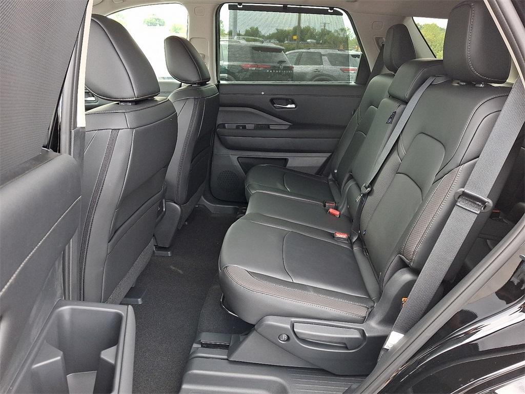 new 2025 Nissan Pathfinder car, priced at $38,482