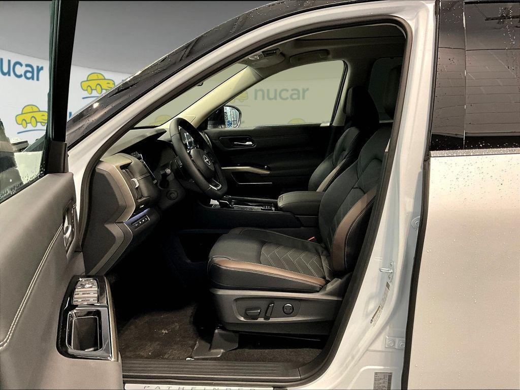 new 2025 Nissan Pathfinder car, priced at $46,449
