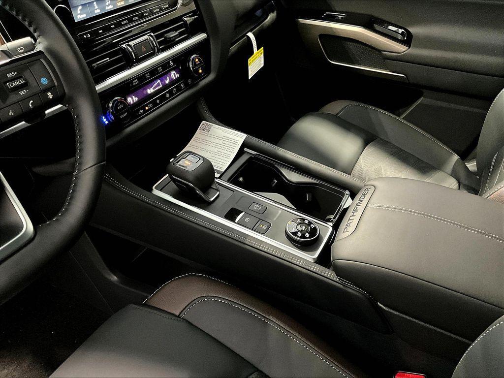 new 2025 Nissan Pathfinder car, priced at $46,449