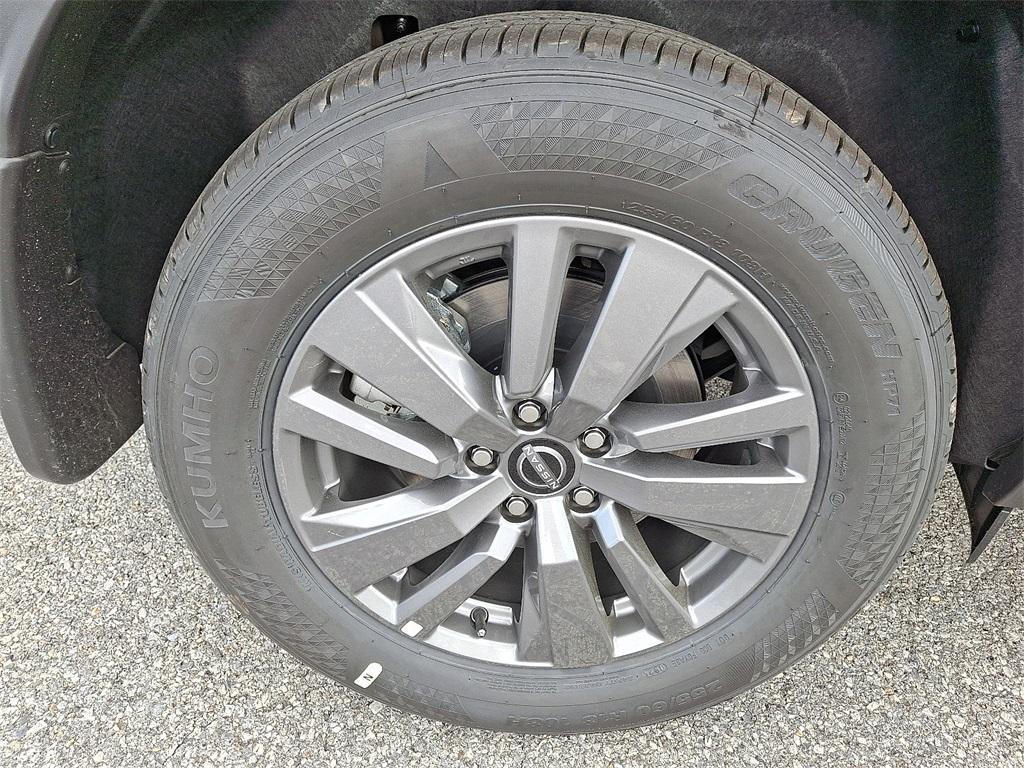 new 2025 Nissan Pathfinder car, priced at $40,120