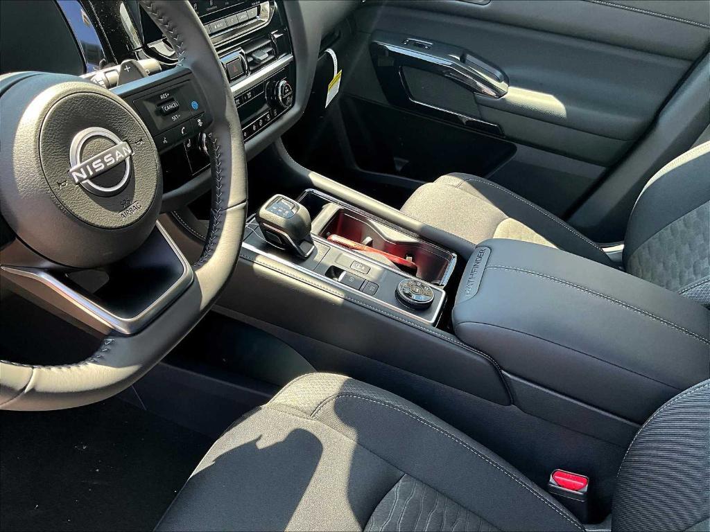 new 2025 Nissan Pathfinder car, priced at $44,535