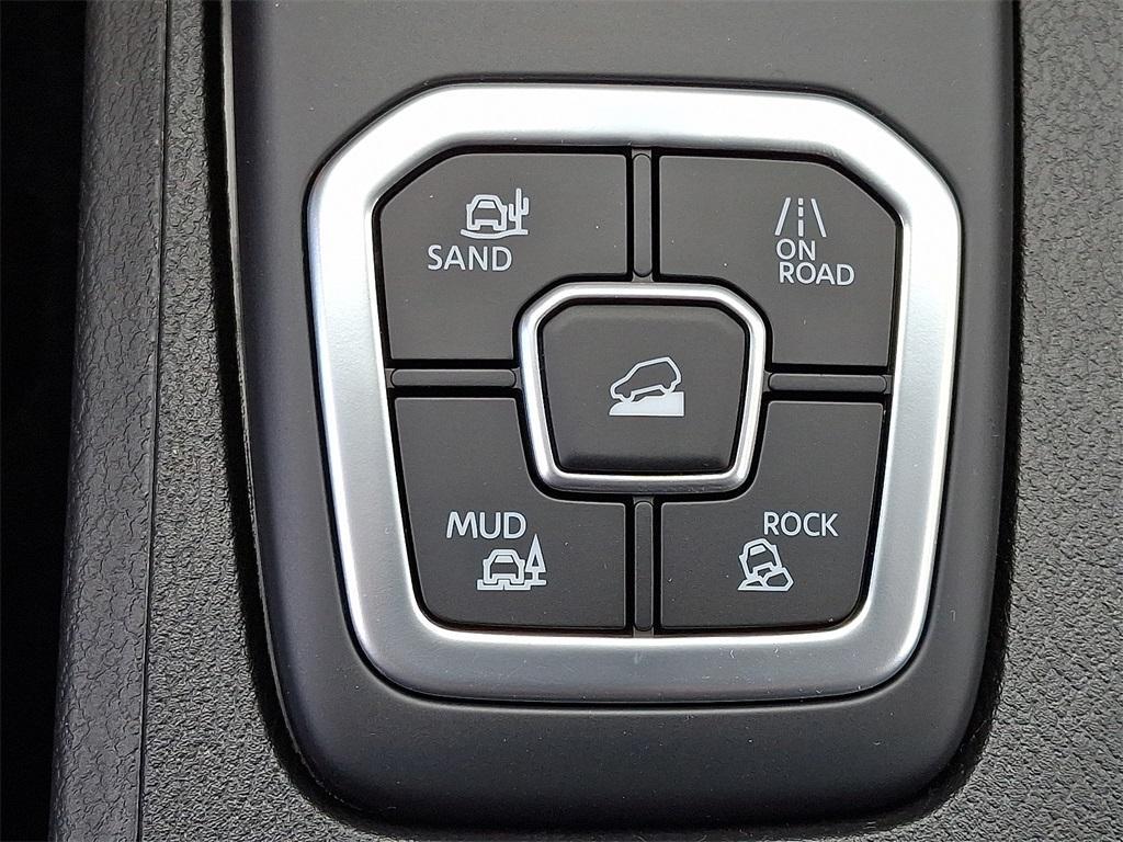 new 2026 Nissan Frontier car, priced at $43,522