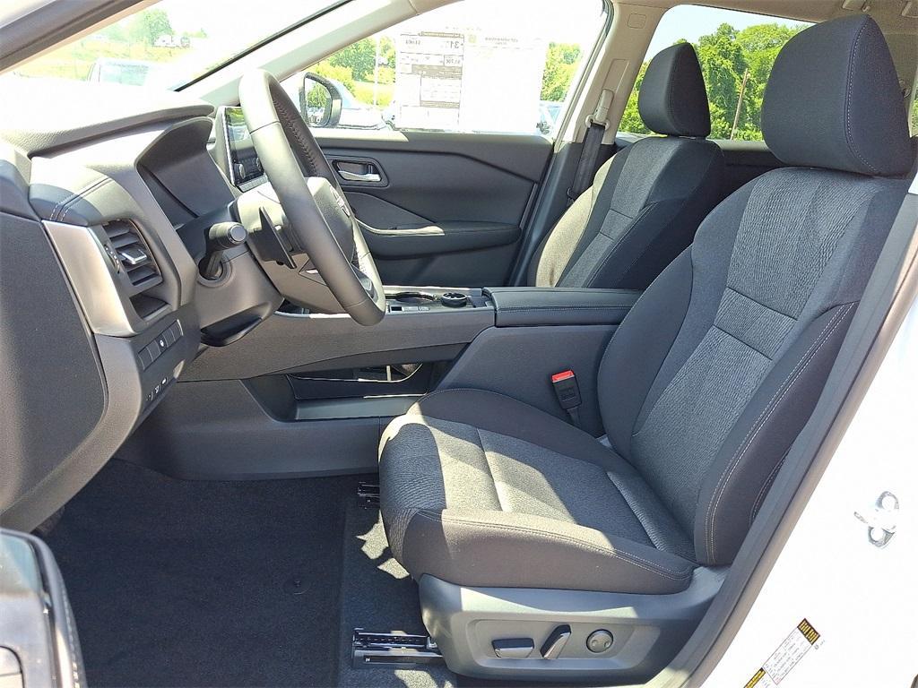 new 2025 Nissan Rogue car, priced at $32,093