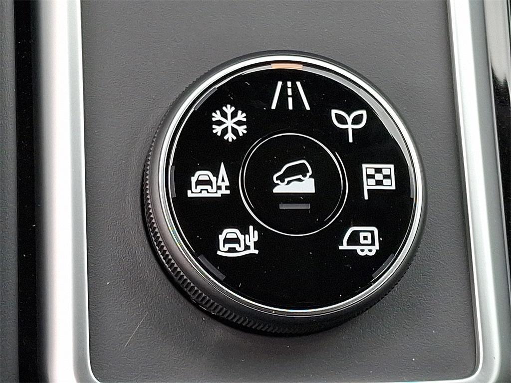 new 2025 Nissan Pathfinder car, priced at $40,481