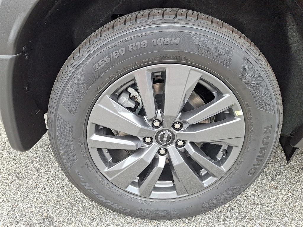 new 2025 Nissan Pathfinder car, priced at $40,481