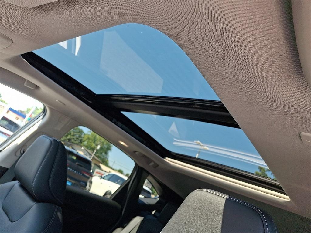 new 2025 Nissan Murano car, priced at $43,074