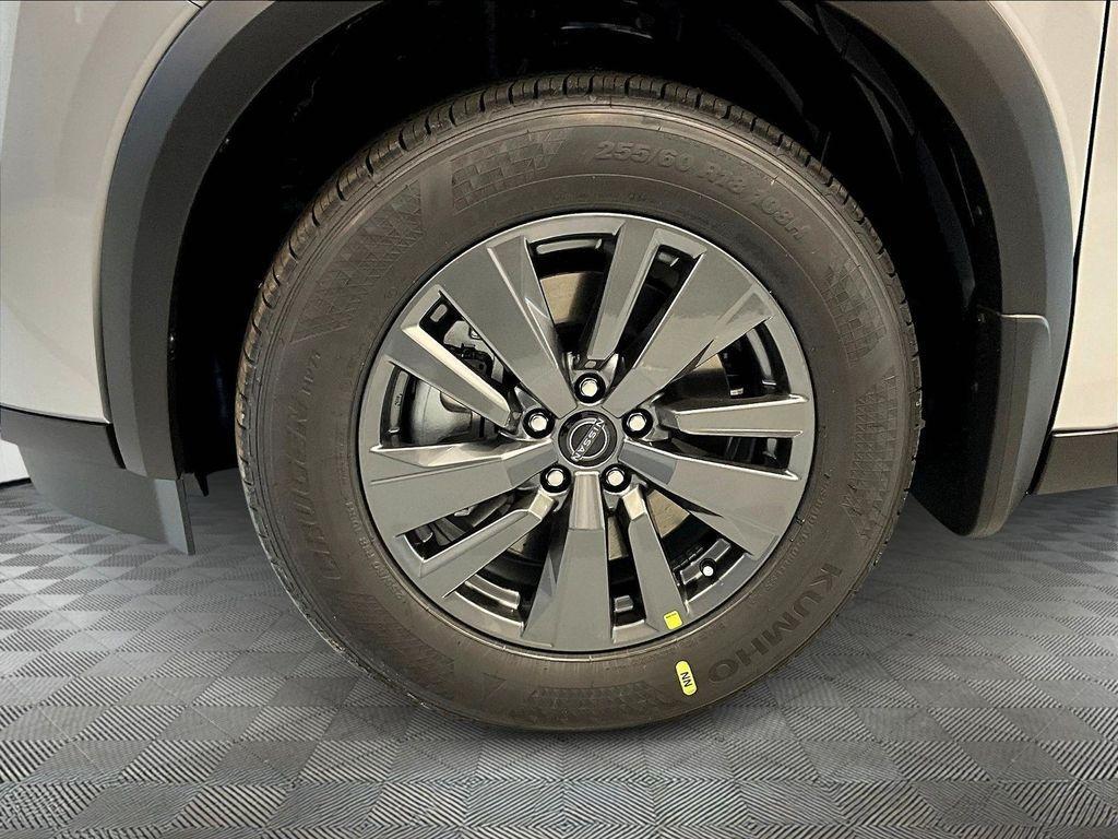 new 2025 Nissan Pathfinder car, priced at $36,607