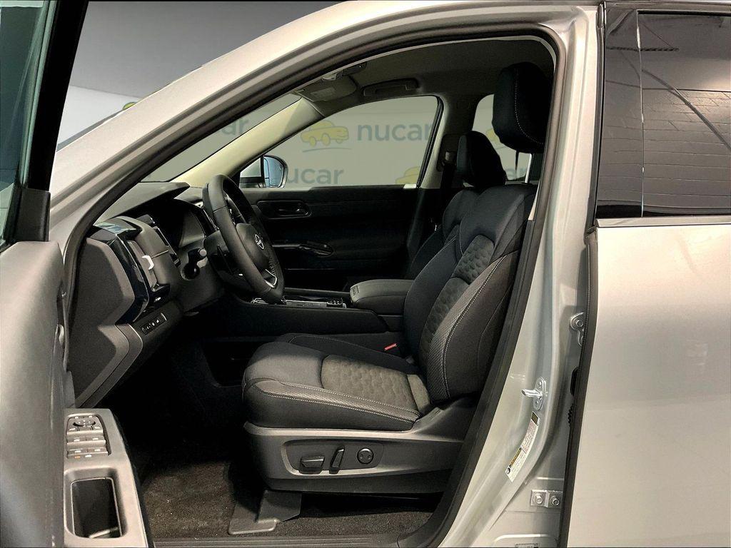 new 2025 Nissan Pathfinder car, priced at $36,607