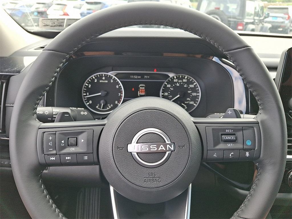 new 2025 Nissan Pathfinder car, priced at $35,373