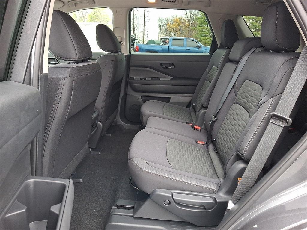 new 2025 Nissan Pathfinder car, priced at $32,160