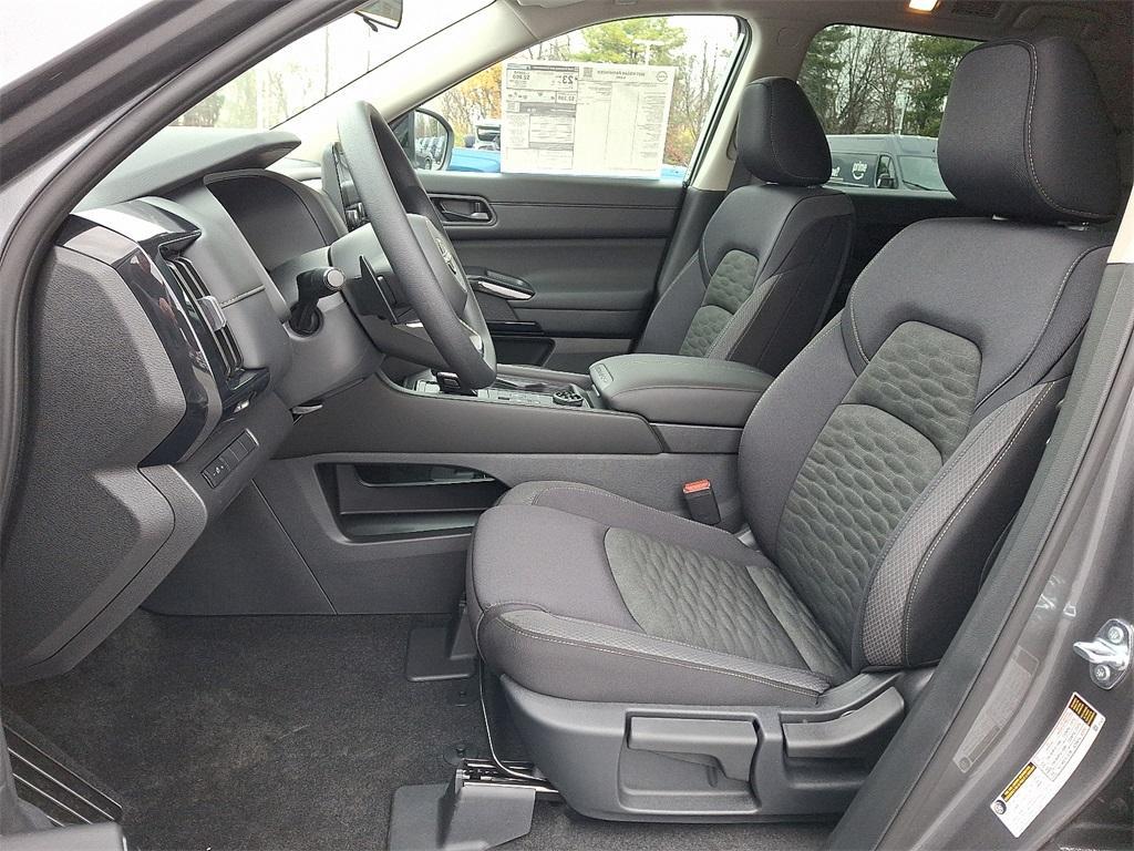new 2025 Nissan Pathfinder car, priced at $32,160