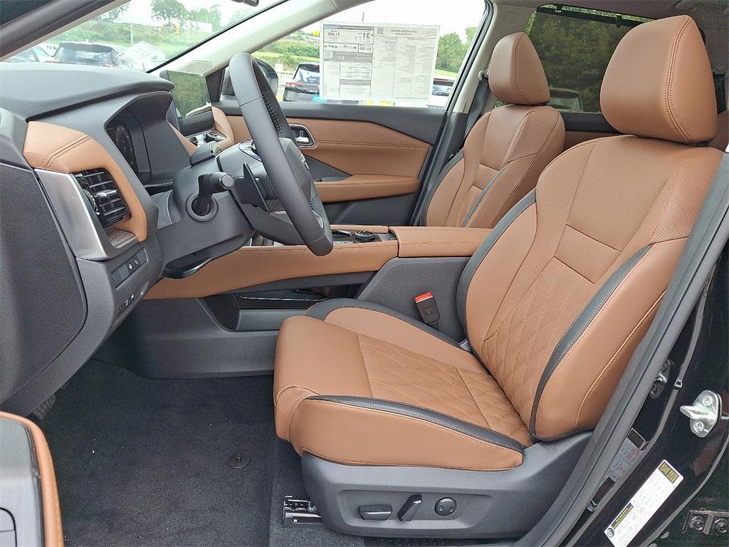 new 2025 Nissan Rogue car, priced at $42,125