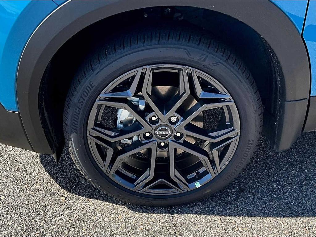 new 2025 Nissan Kicks car, priced at $33,065