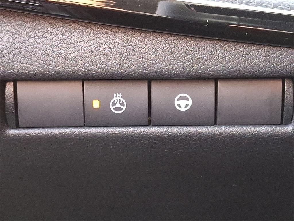 new 2026 Nissan Kicks car, priced at $30,396