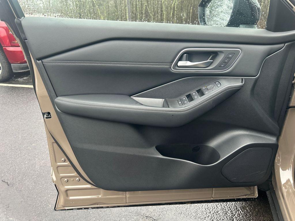 new 2025 Nissan Rogue car, priced at $38,475