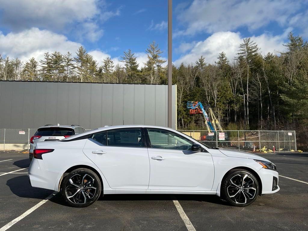 new 2025 Nissan Altima car, priced at $32,569