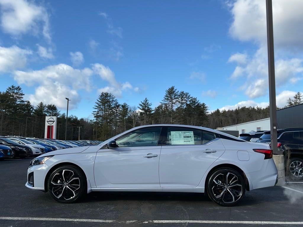 new 2025 Nissan Altima car, priced at $32,569