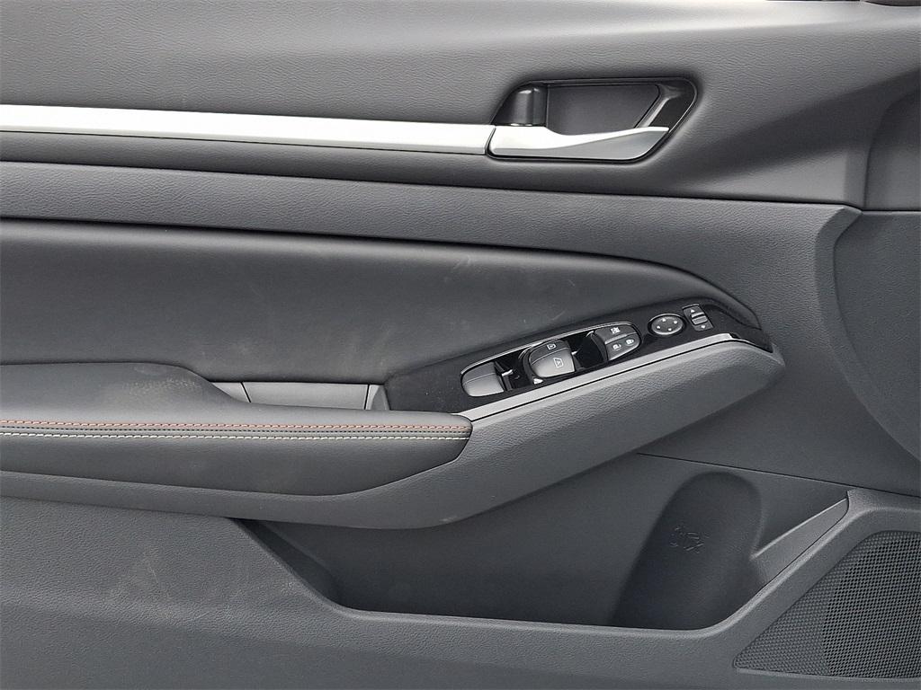 new 2025 Nissan Altima car, priced at $31,843