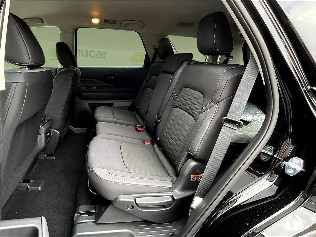 new 2025 Nissan Pathfinder car, priced at $33,018