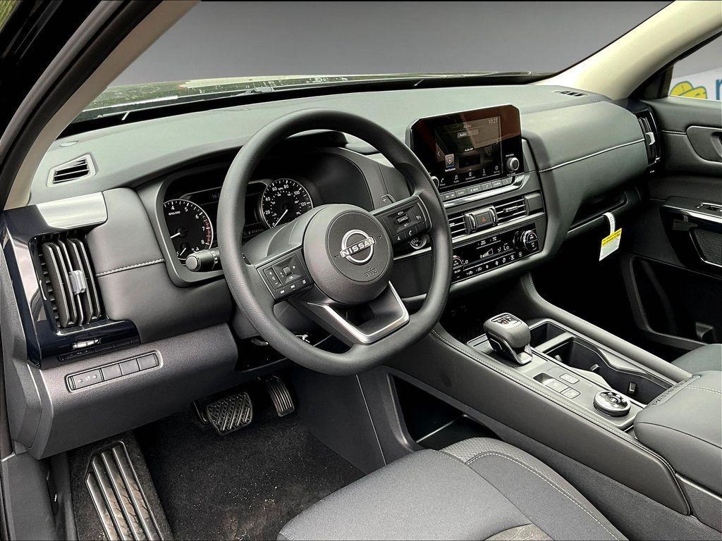 new 2025 Nissan Pathfinder car, priced at $33,018