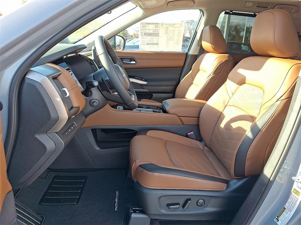 new 2025 Nissan Pathfinder car, priced at $46,791