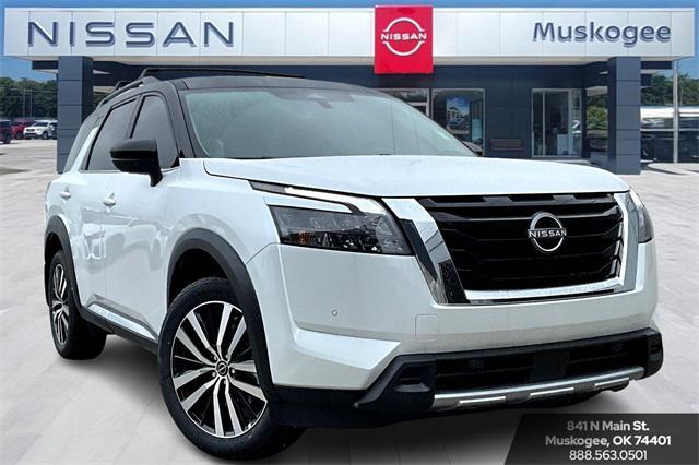 new 2025 Nissan Pathfinder car, priced at $49,045