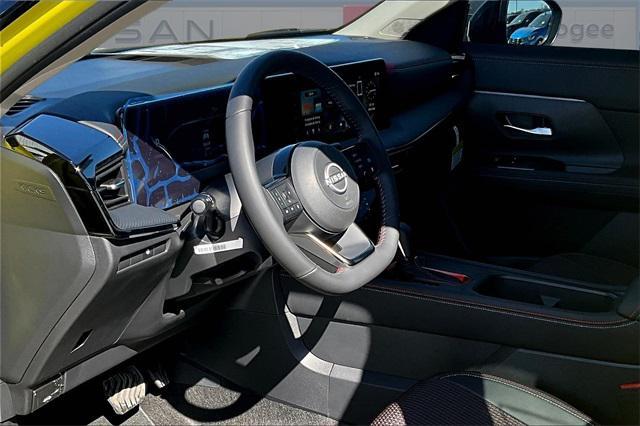 new 2025 Nissan Kicks car, priced at $28,991