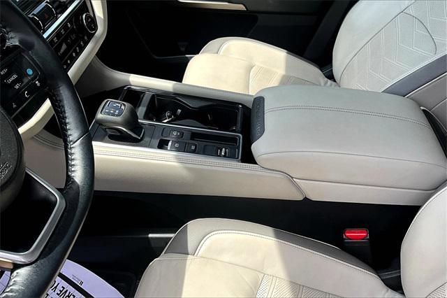 used 2022 Nissan Pathfinder car, priced at $36,295