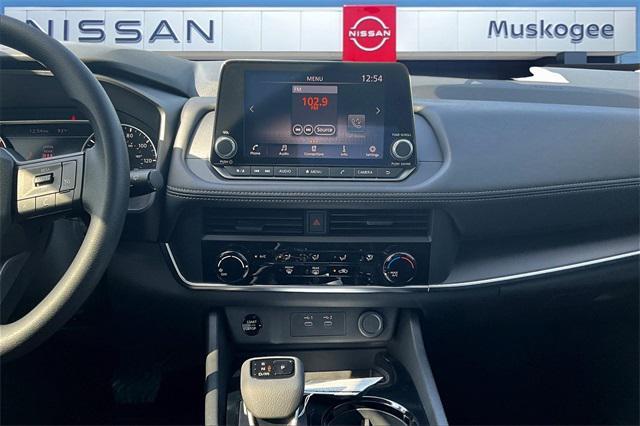 new 2025 Nissan Rogue car, priced at $29,727