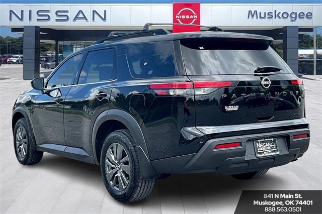new 2025 Nissan Pathfinder car, priced at $37,196