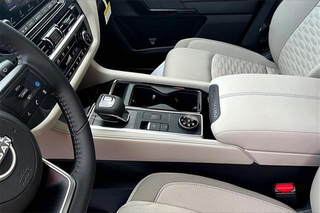 new 2025 Nissan Pathfinder car, priced at $37,196