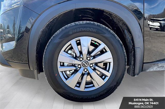 new 2025 Nissan Pathfinder car, priced at $35,527