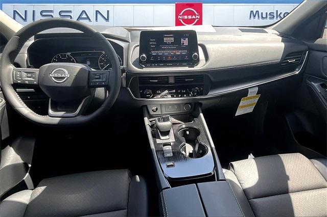 new 2025 Nissan Rogue car, priced at $32,962