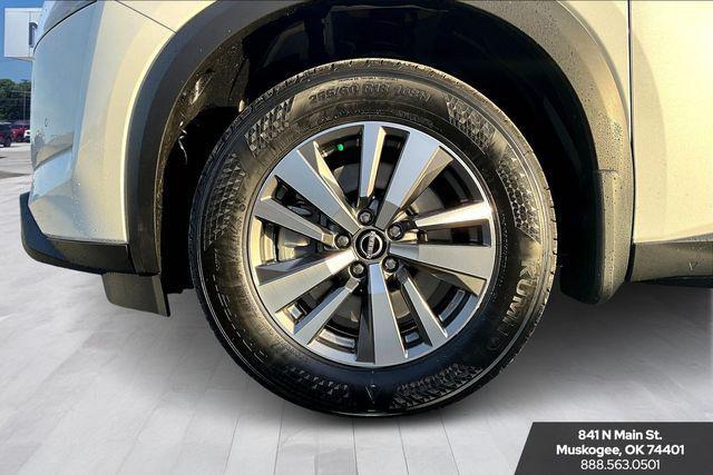 new 2025 Nissan Pathfinder car, priced at $40,617