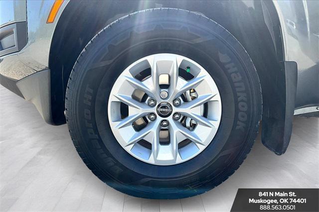 new 2025 Nissan Frontier car, priced at $31,782