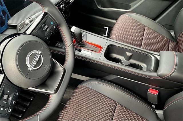 new 2025 Nissan Kicks car, priced at $28,984
