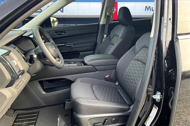 new 2025 Nissan Pathfinder car, priced at $36,849