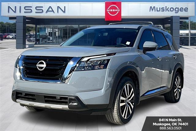 new 2025 Nissan Pathfinder car, priced at $48,051