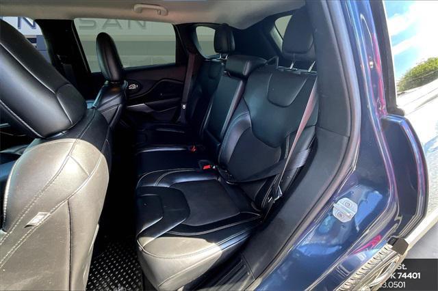 used 2019 Jeep Cherokee car, priced at $17,216