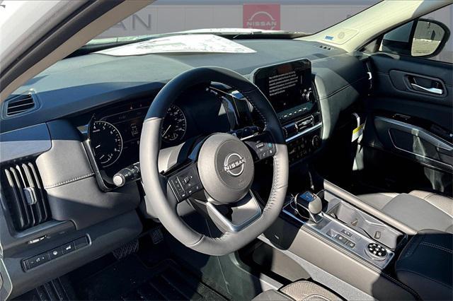 new 2025 Nissan Pathfinder car, priced at $45,124