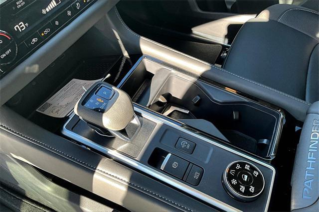 new 2025 Nissan Pathfinder car, priced at $45,124