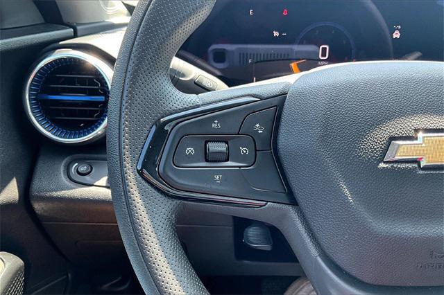 used 2025 Chevrolet Trax car, priced at $24,916