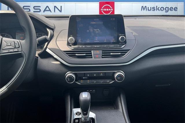new 2025 Nissan Altima car, priced at $26,084