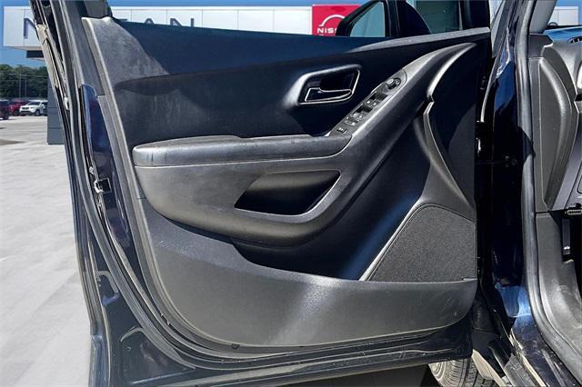 used 2022 Chevrolet Trax car, priced at $15,491