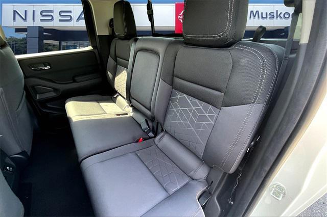 new 2025 Nissan Frontier car, priced at $38,360